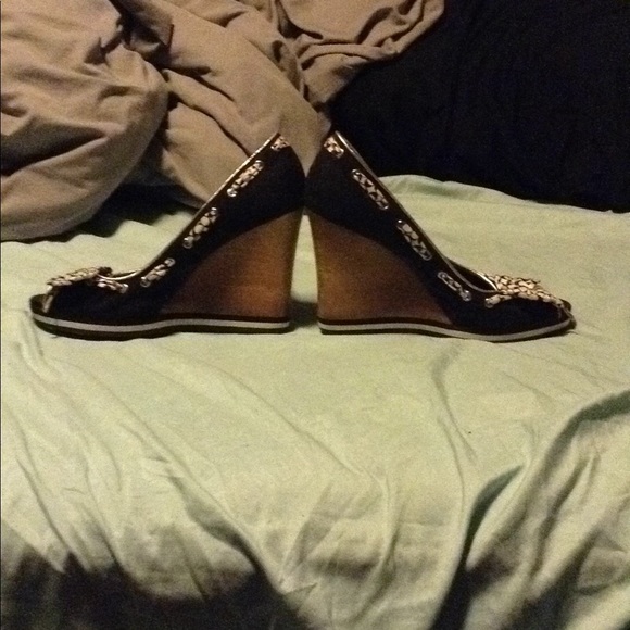 Coach canvas and wooden wedge with signature bow - Picture 2 of 4